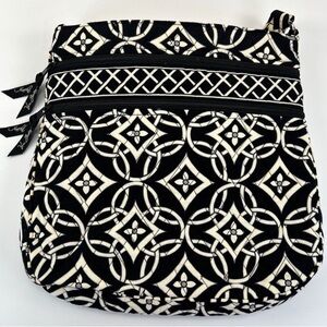 Vera Bradley Black and White Patterned Retired Bag! 💥